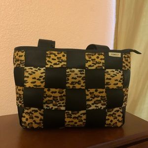 Comely -seat belt bag